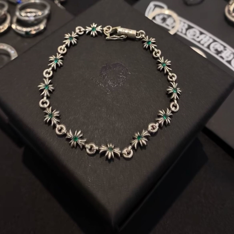 Ch*0me He**ts bracelets